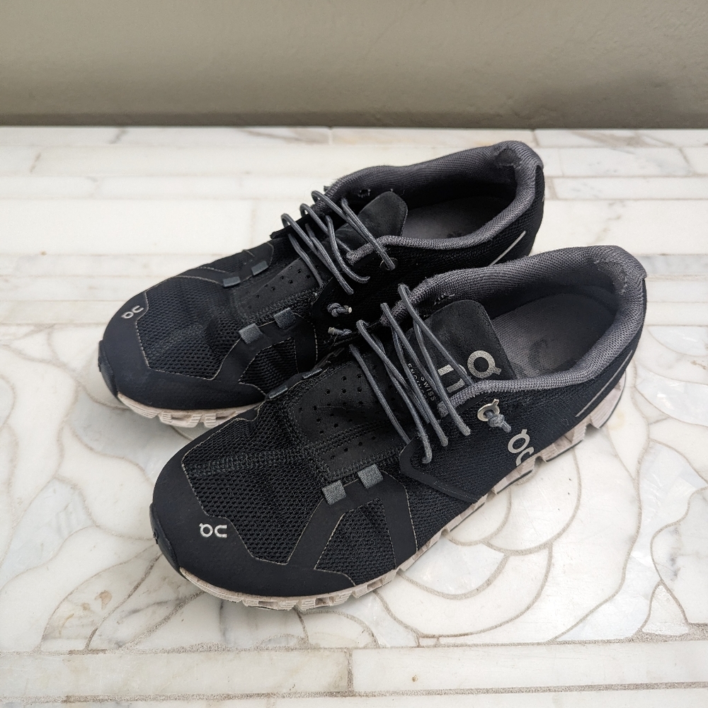 On Cloud Women's 6.5